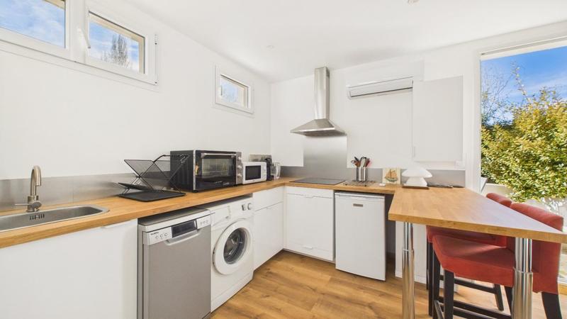 Maison - 355 m² - 14 pièces