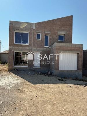 Maison - 94 m² - 4 pièces