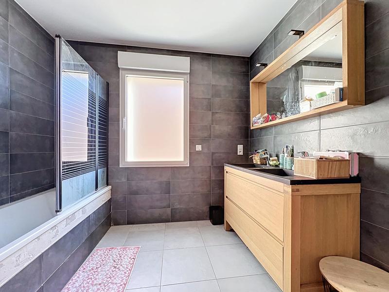 Maison - 108 m² - 5 pièces