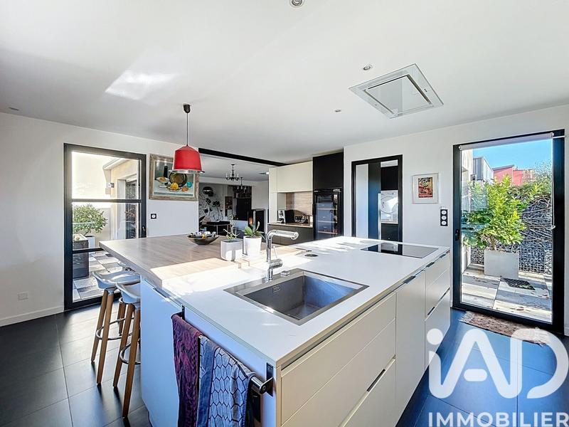 Maison de maîtres - 197 m² - 6 pièces