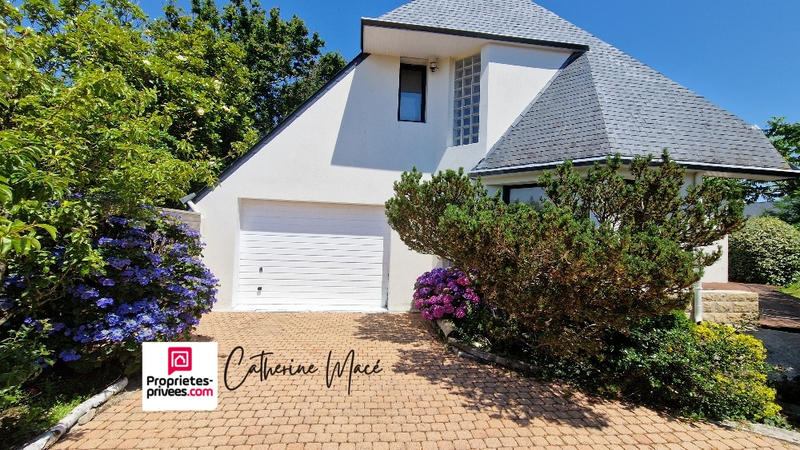 Maison - 170 m² - 8 pièces