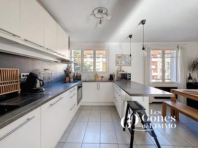 Appartement - 67 m² - 3 pièces