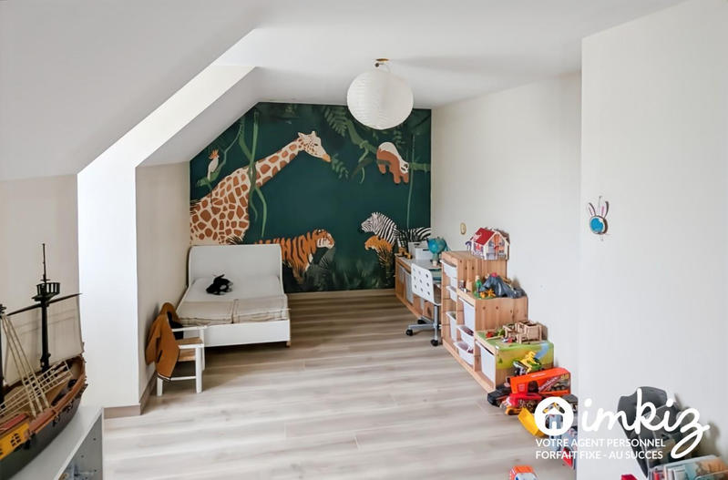 Maison - 140 m² - 6 pièces