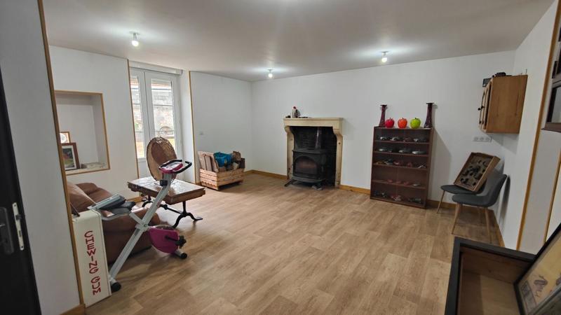 Maison - 361 m² - 8 pièces