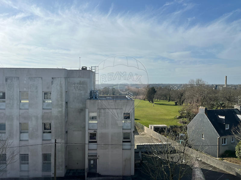 Appartement - 90 m² - 5 pièces