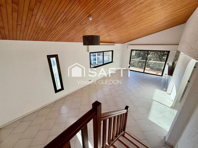 Appartement - 120 m² - 5 pièces