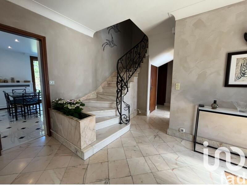 Maison - 157 m² - 7 pièces