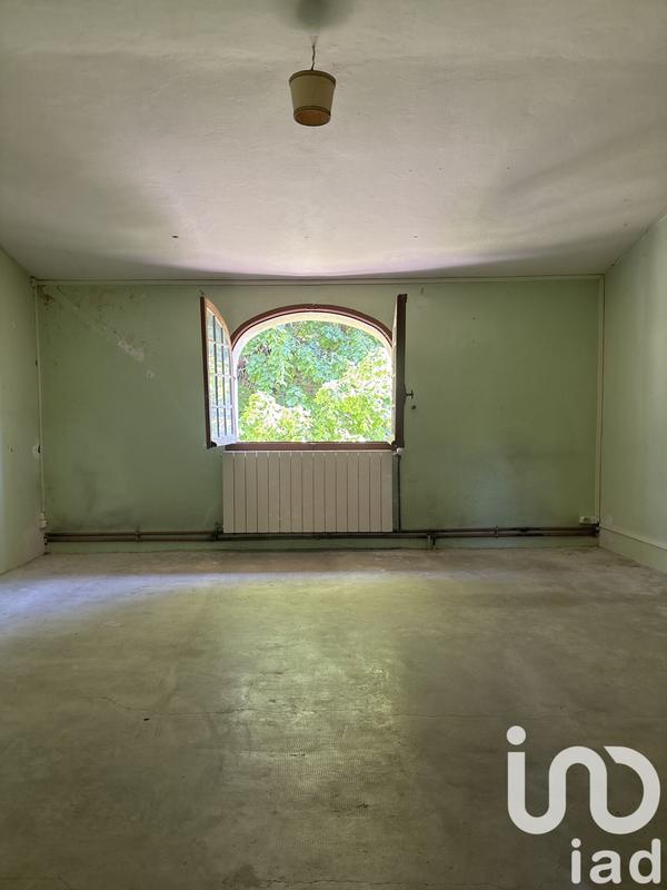 Maison - 230 m² - 10 pièces