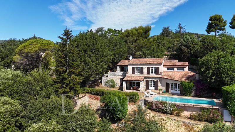 Villa - 160 m² - 5 pièces