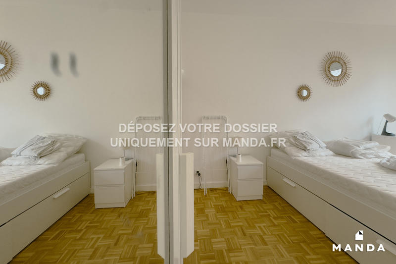 Chambre - 14 m² - 7 pièces