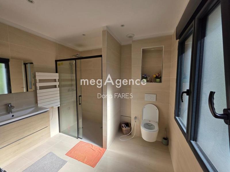 Maison - 147 m² - 7 pièces