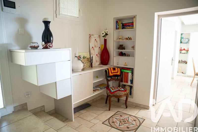 Maison - 235 m² - 8 pièces