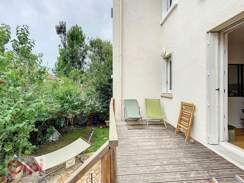 Maison - 207 m² - 6 pièces