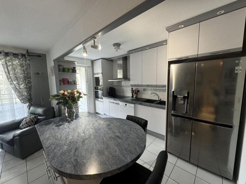 Appartement - 84 m² - 3 pièces