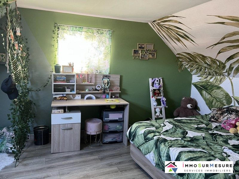 Maison - 228 m² - 9 pièces