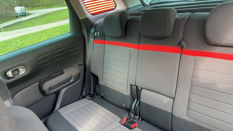 Citroën C3 Aircross 1.5 BlueHDi 120 Eat6 Urban Red