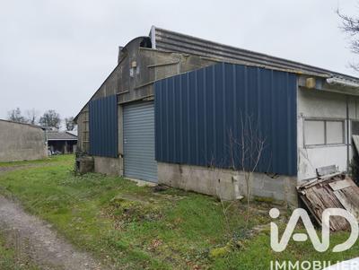 Maison - 360 m² - 1 pièce