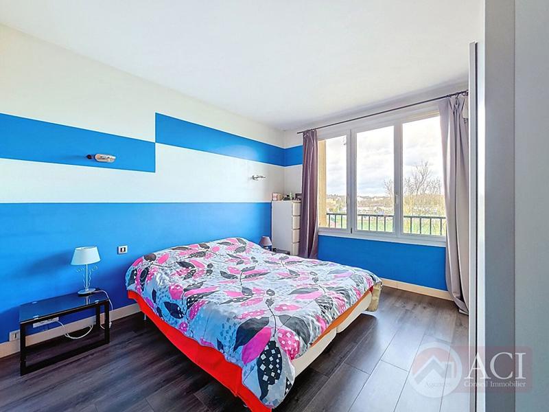 Appartement - 84 m² - 4 pièces