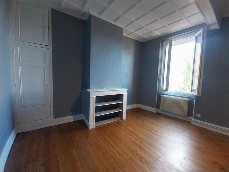 Maison - 287 m² - 9 pièces