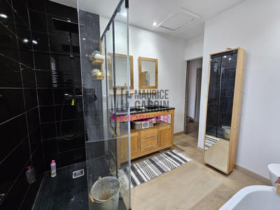 Villa - 96 m² - 5 pièces