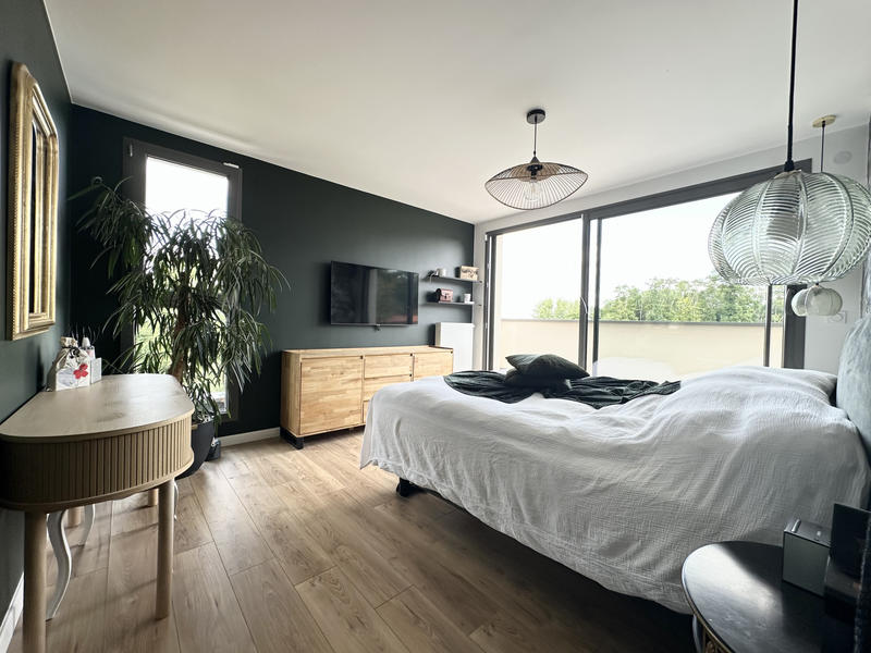 Maison - 223 m² - 8 pièces