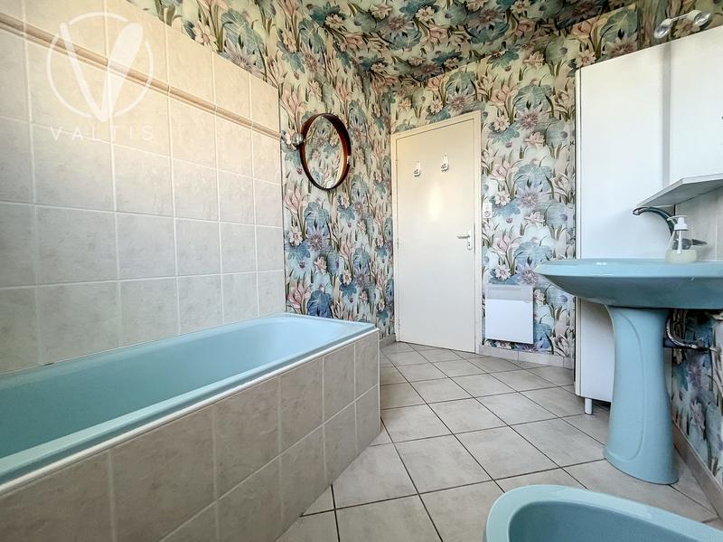 Maison traditionnelle - 101 m² - 5 pièces