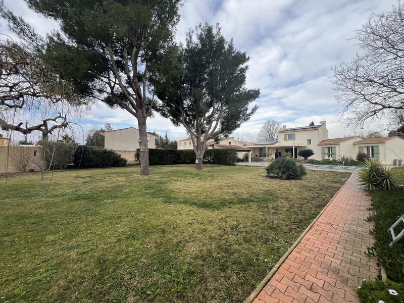 Terrain constructible - 628 m²