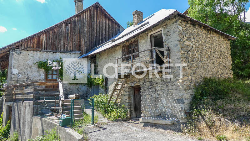 Maison - 170 m² - 2 pièces