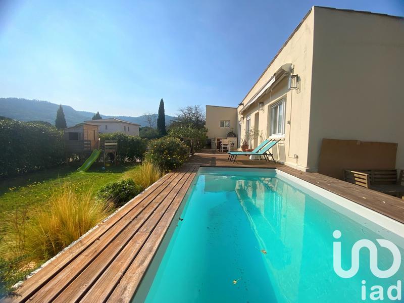 Maison - 121 m² - 4 pièces