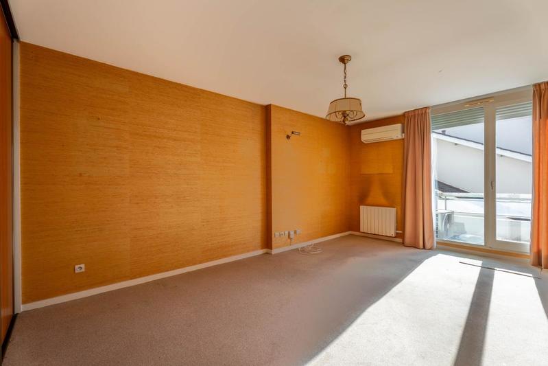 Appartement - 167 m² - 6 pièces