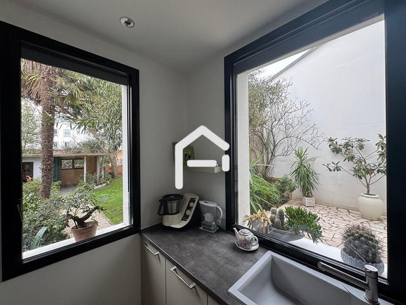 Hôtel particulier - 312 m² - 11 pièces