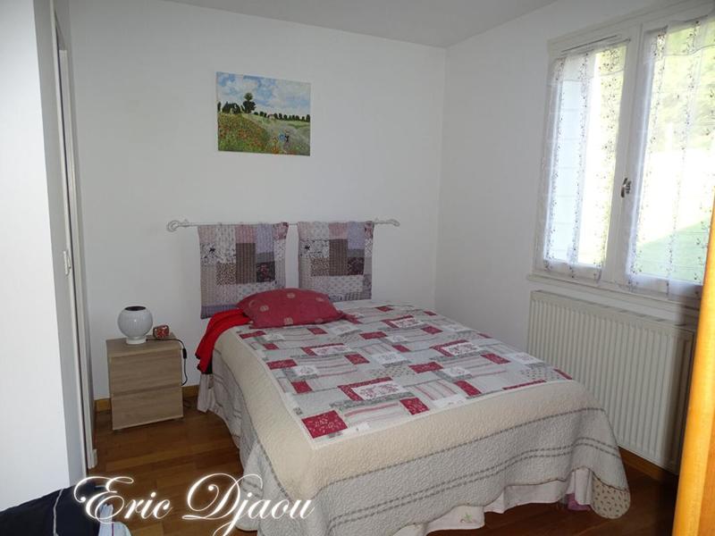 Maison - 236 m² - 10 pièces