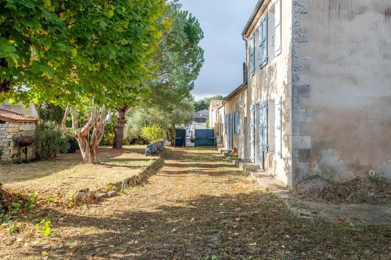 Maison en pierre - 105 m² - 4 pièces