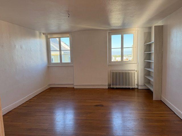 Appartement - 114 m² - 5 pièces