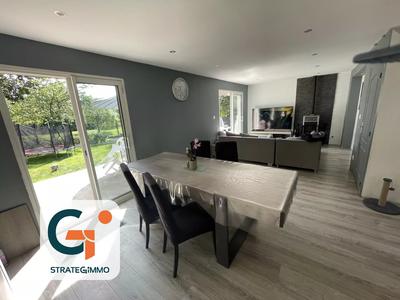 Maison - 97 m² - 6 pièces