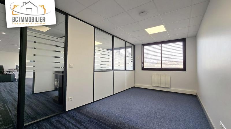 Bureau - 71 m²