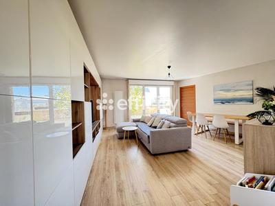 Appartement - 93 m² - 4 pièces