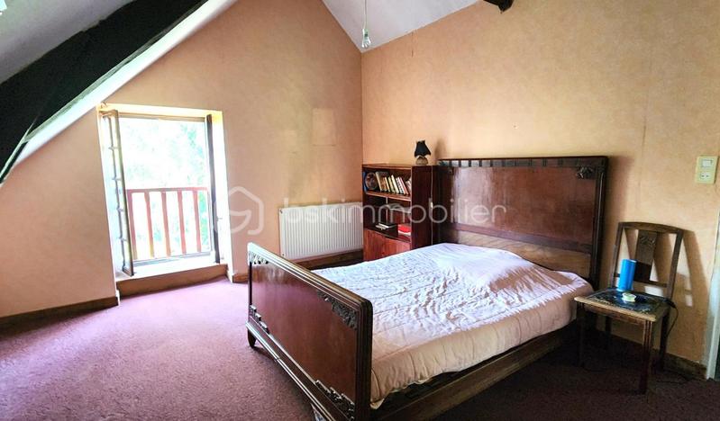 Maison - 211 m² - 7 pièces