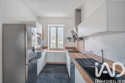 Appartement - 98 m² - 4 pièces