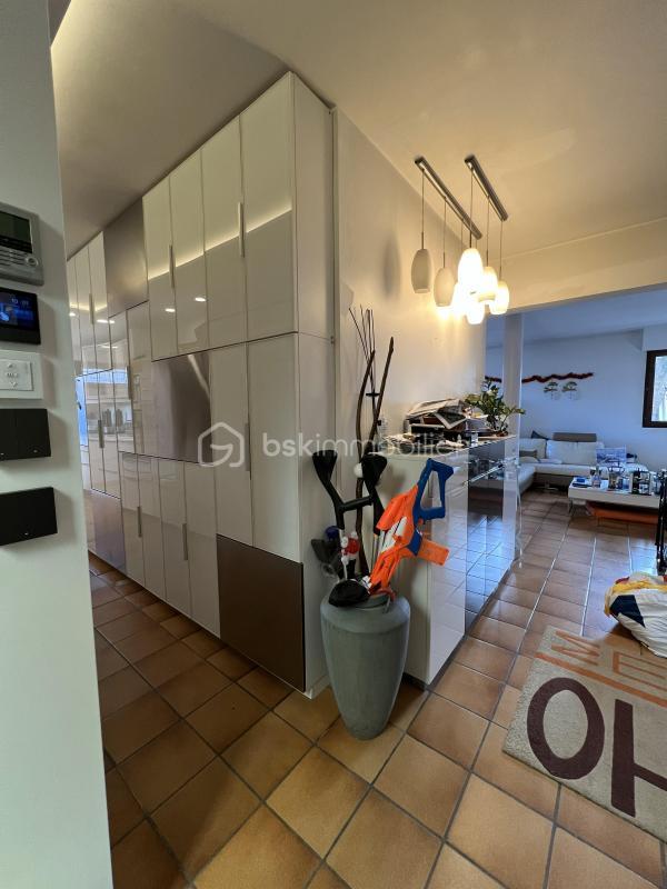 Maison traditionnelle - 105 m² - 5 pièces