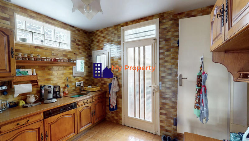 Maison traditionnelle - 88 m² - 5 pièces