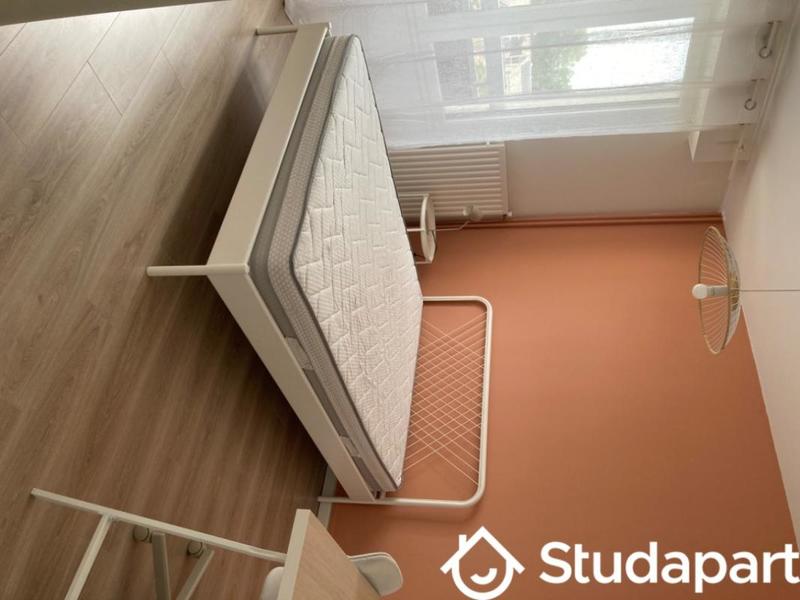 Chambre - 11 m² - 1 pièce