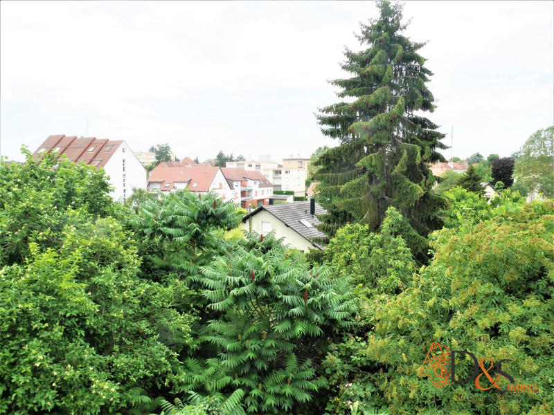 Maison - 80 m² - 5 pièces