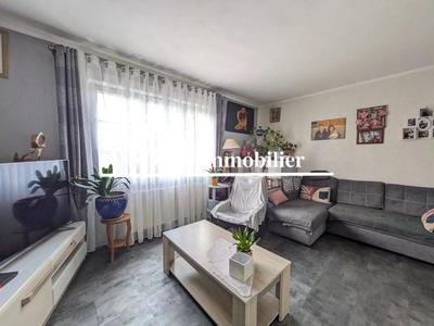 Maison - 104 m² - 5 pièces