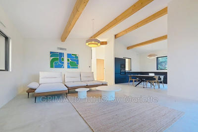 Maison - 160 m² - 4 pièces