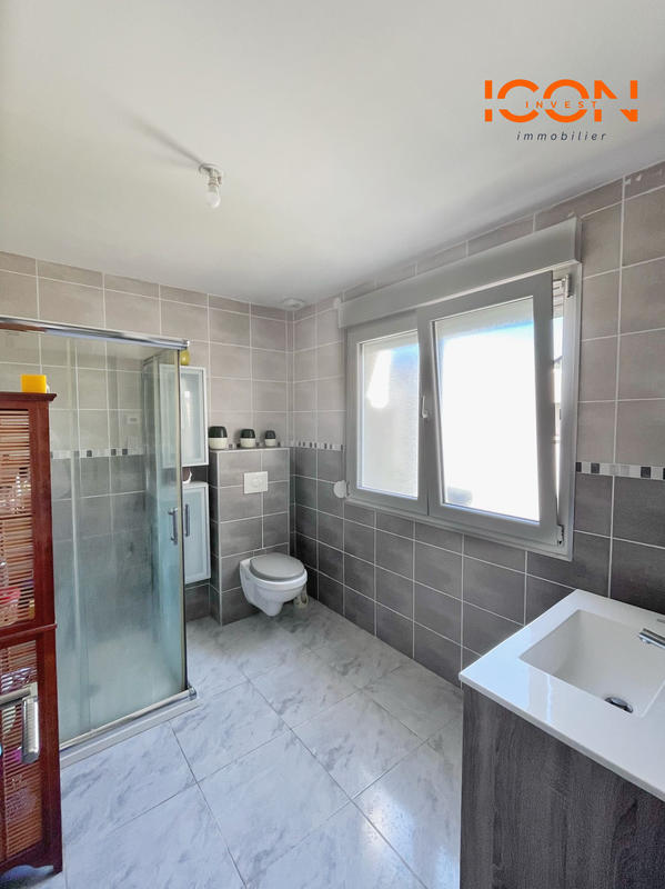 Maison contemporaine - 135 m² - 7 pièces