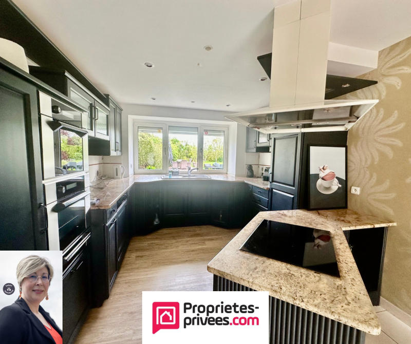 Maison - 232 m² - 6 pièces