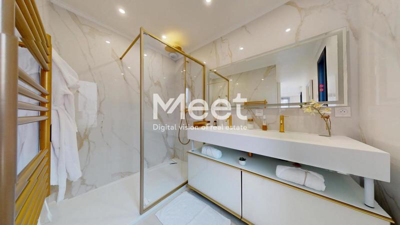 Maison - 143 m² - 6 pièces