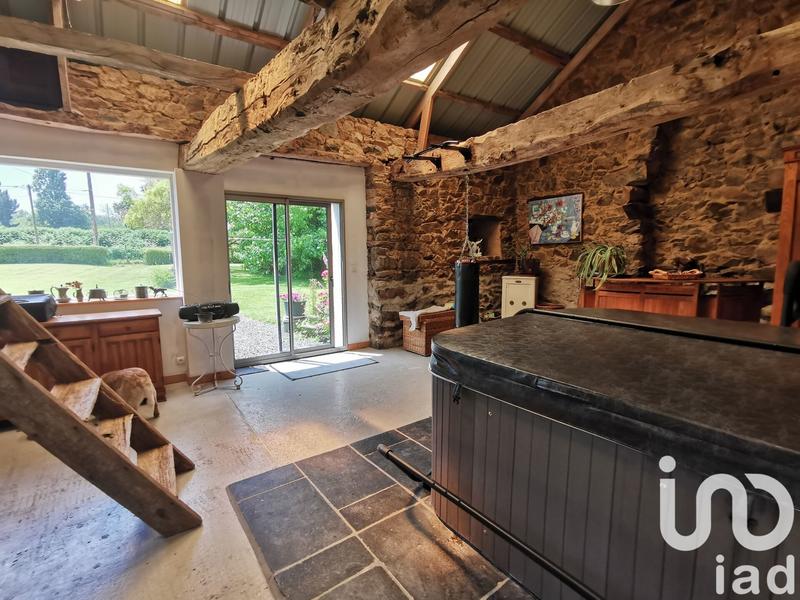 Maison - 236 m² - 8 pièces