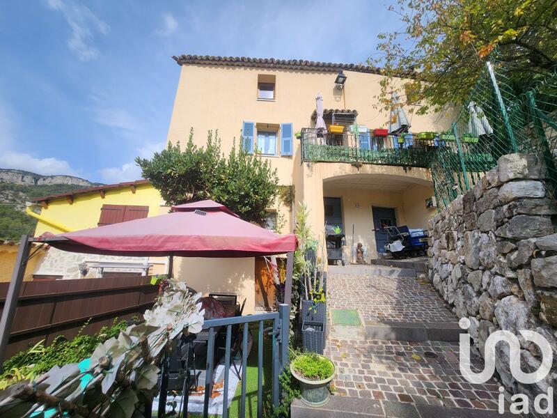 Maison - 97 m² - 5 pièces